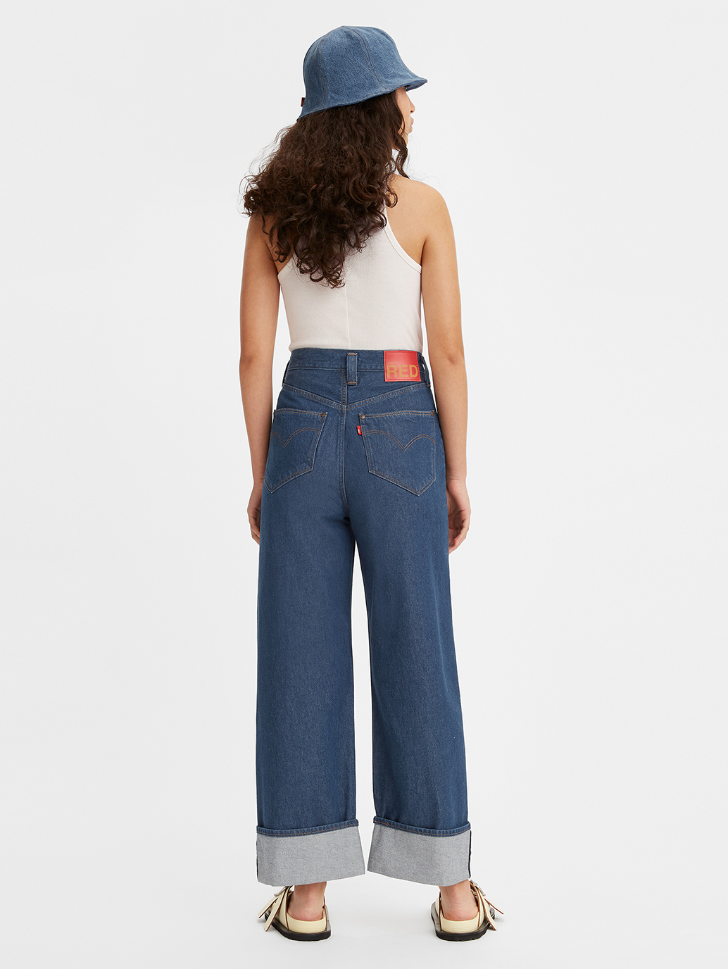 red levis for women